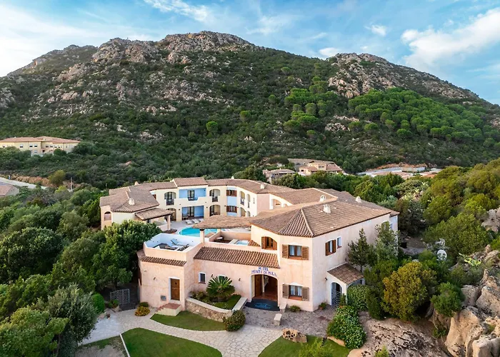 Hotel Monti Di Mola Porto Cervo